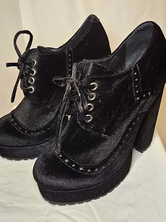 Jeffrey Campbell Shoes - Jeffrey Campbell Pomeroy Velvet Platform Oxford Booties Lace Up Women's Size 10